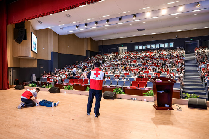 苏州高新区“慈善救护行”启动3.jpg
