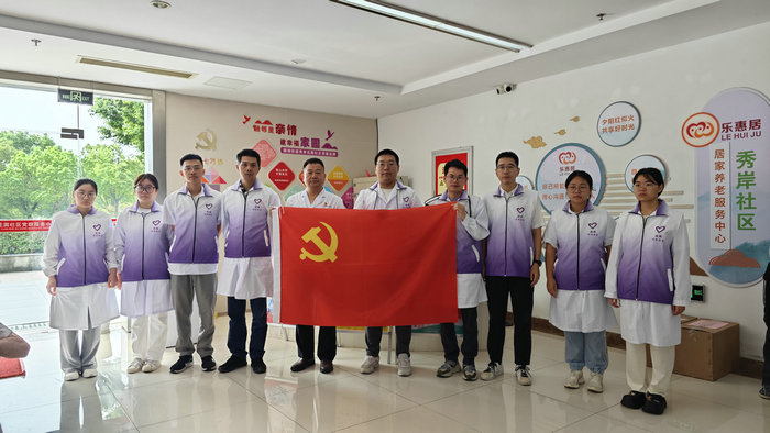 我院助老助残义诊科普活动走进秀岸花园4.jpg